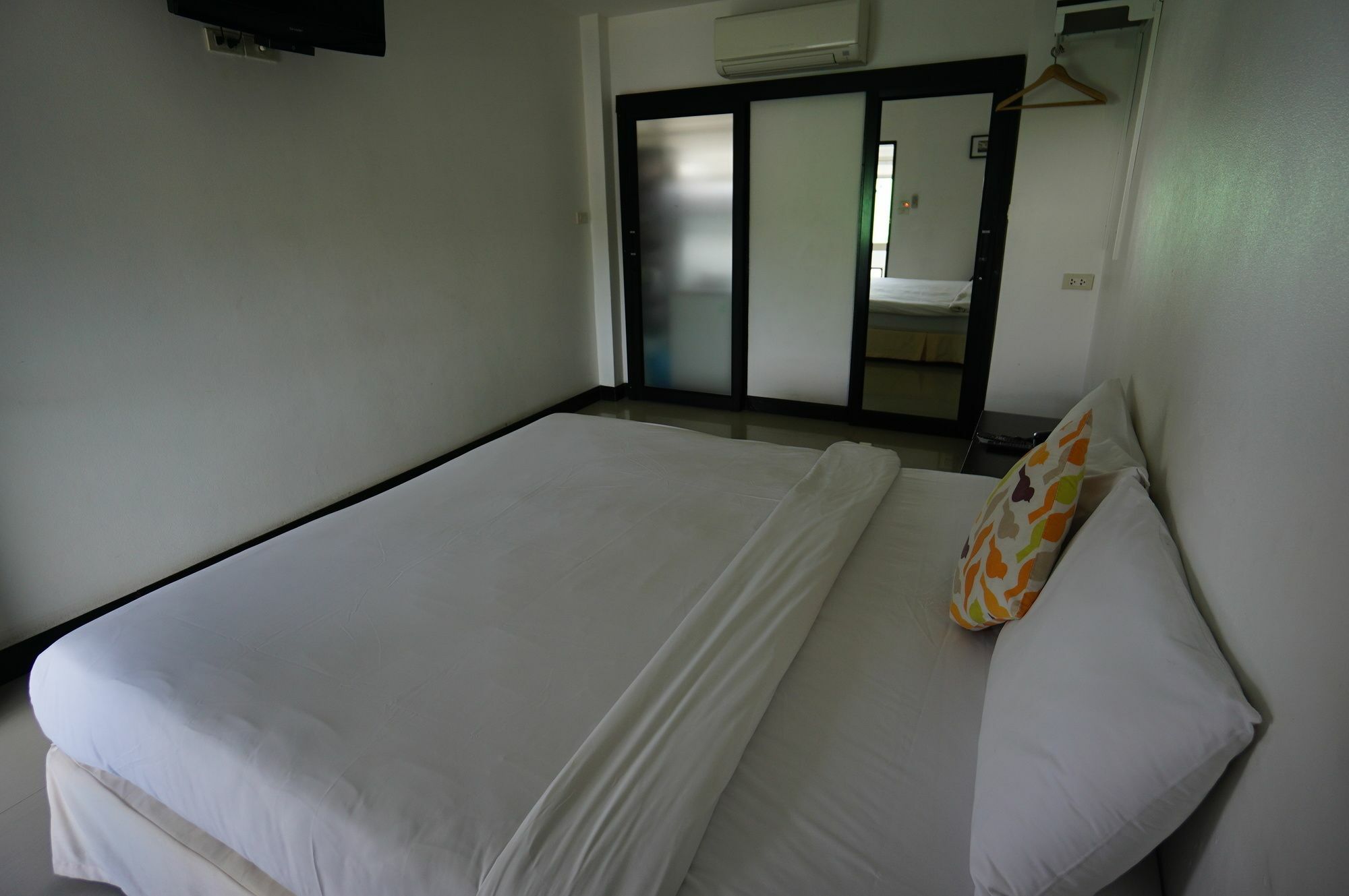 The Auto Place Phuket Exterior foto
