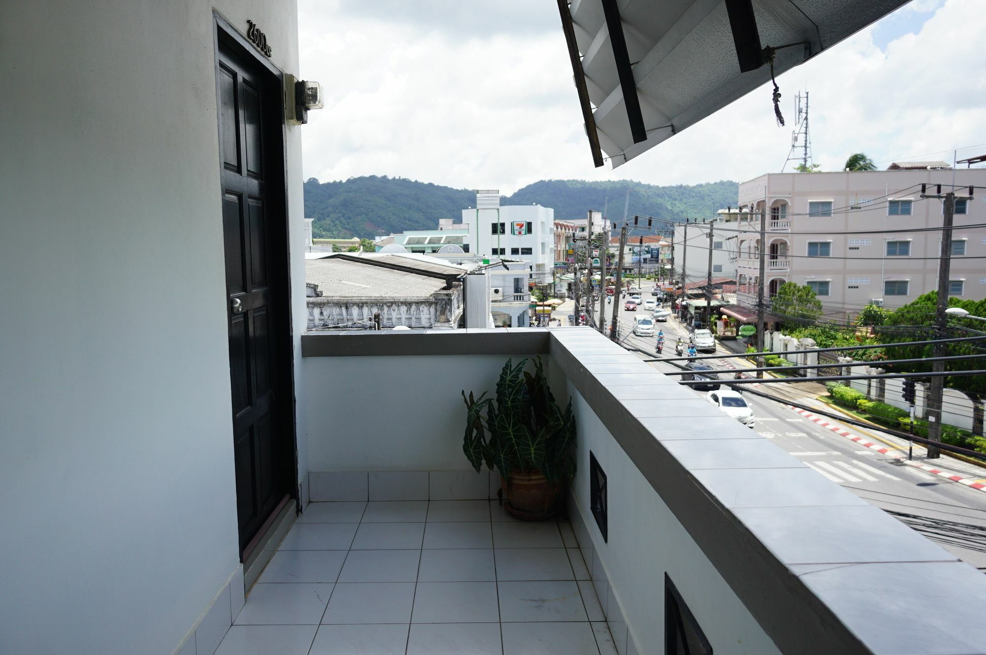 The Auto Place Phuket Exterior foto