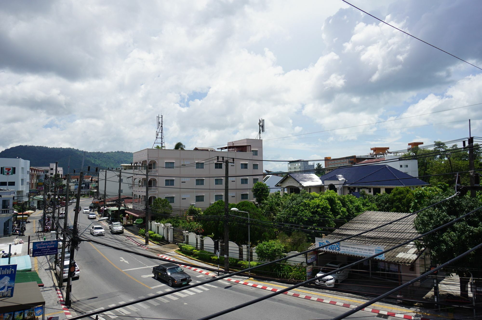The Auto Place Phuket Exterior foto
